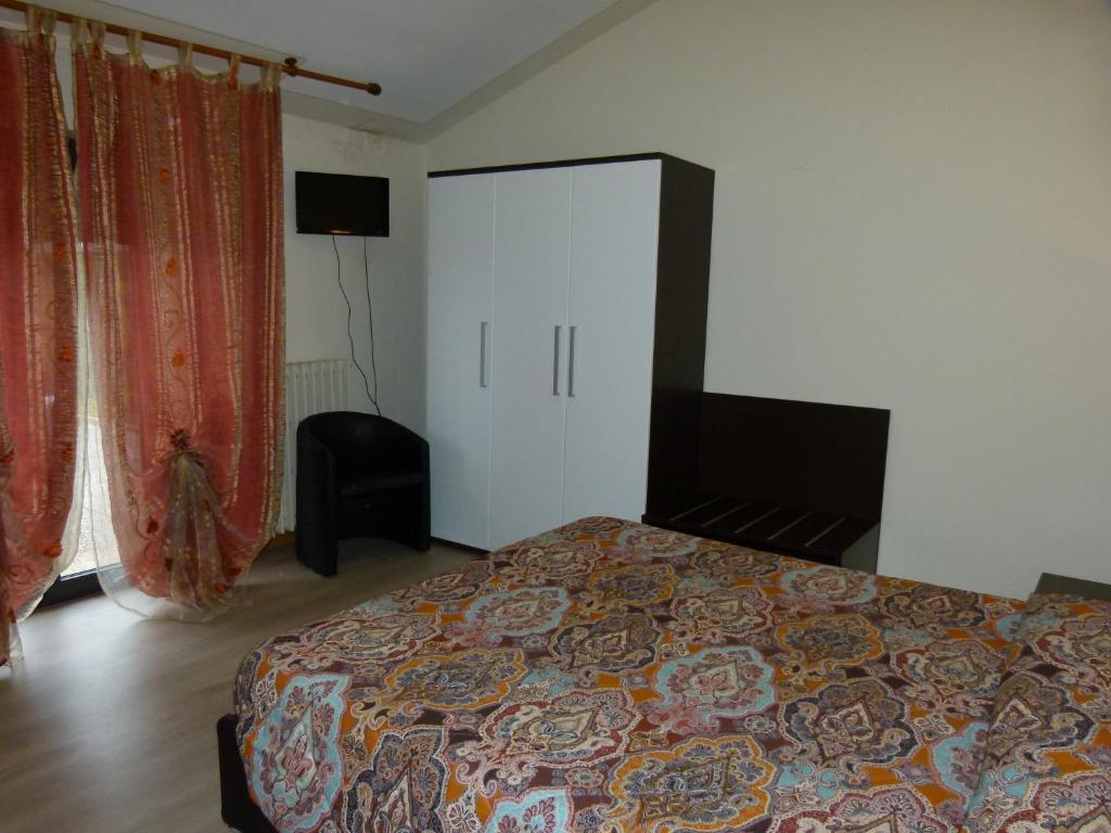 Hotel Olivi Salò Eksteriør bilde