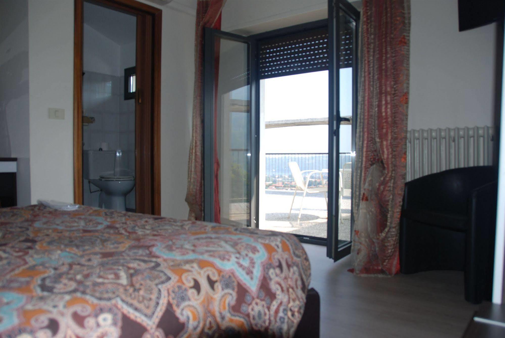 Hotel Olivi Salò Eksteriør bilde